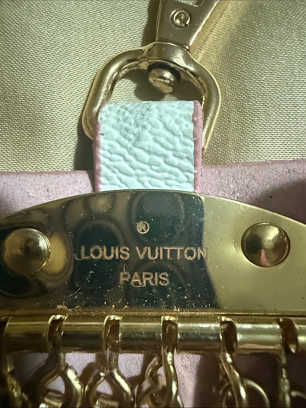 Louis Vuitton Pink to Yellow Monogram Key & Card Holder - Picture 3 of 5